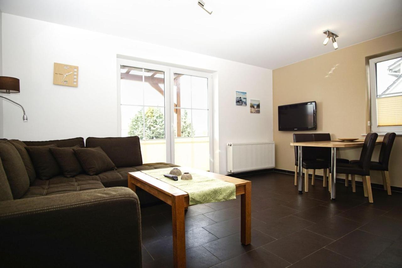Schicke Fewo Mit Terrasse, Gratis Nutzung Vom Ahoi Erlebnisbad Und Sauna In Sellin - Haus De Niege Wech Fewo 02 Thiessow Zewnętrze zdjęcie